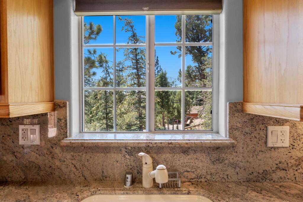 Cozy Cabin Perfect For 2 Families Big Bear Lake Exterior photo